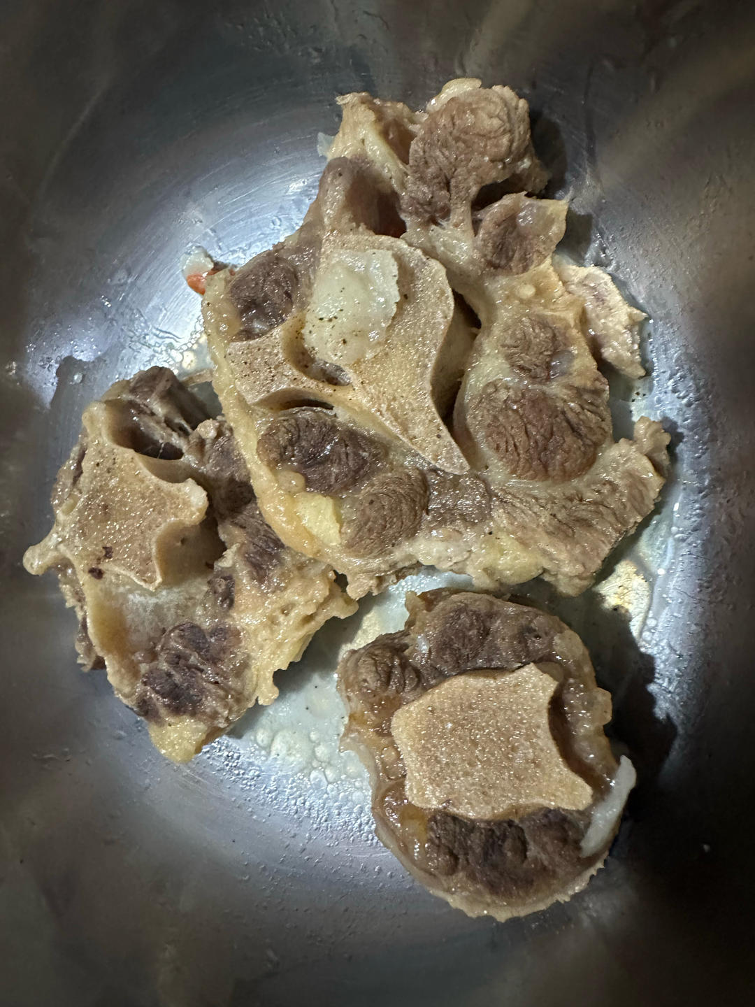 牛尾汤(不仅汤好喝，牛尾更有滋味)