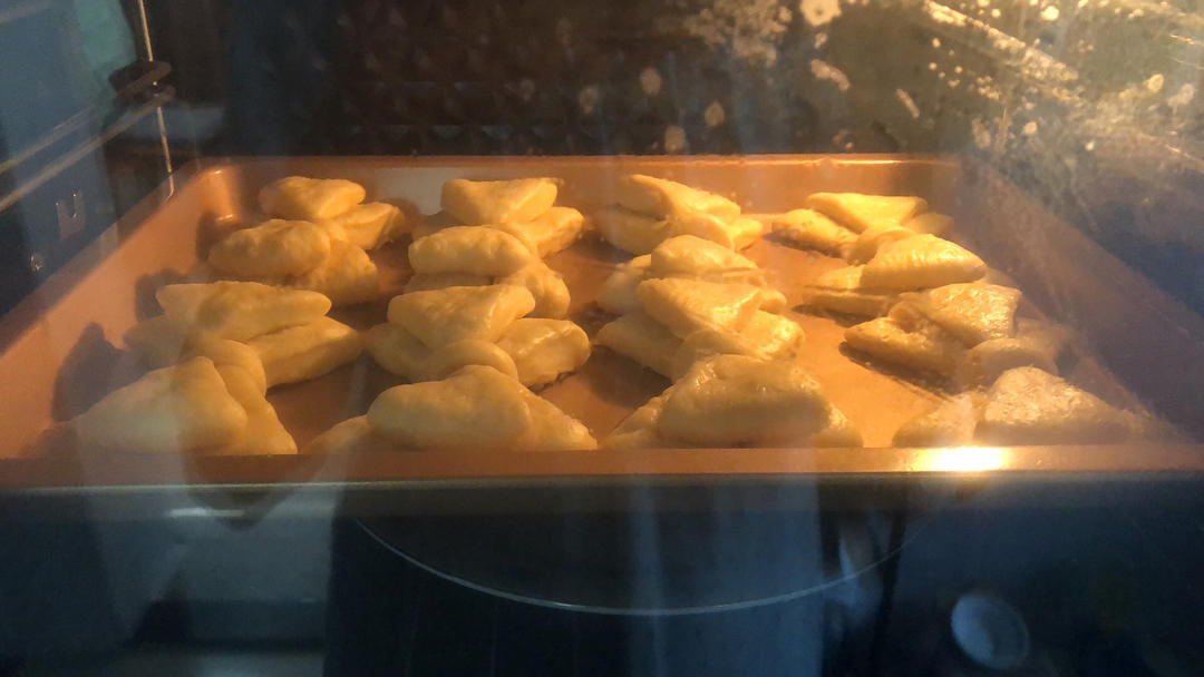 老夫的少女心蝴蝶结面包