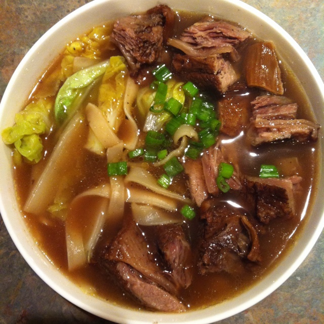 卤牛肉面