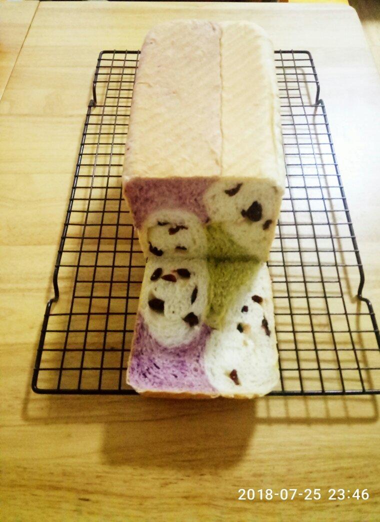 蔓越莓三色吐司