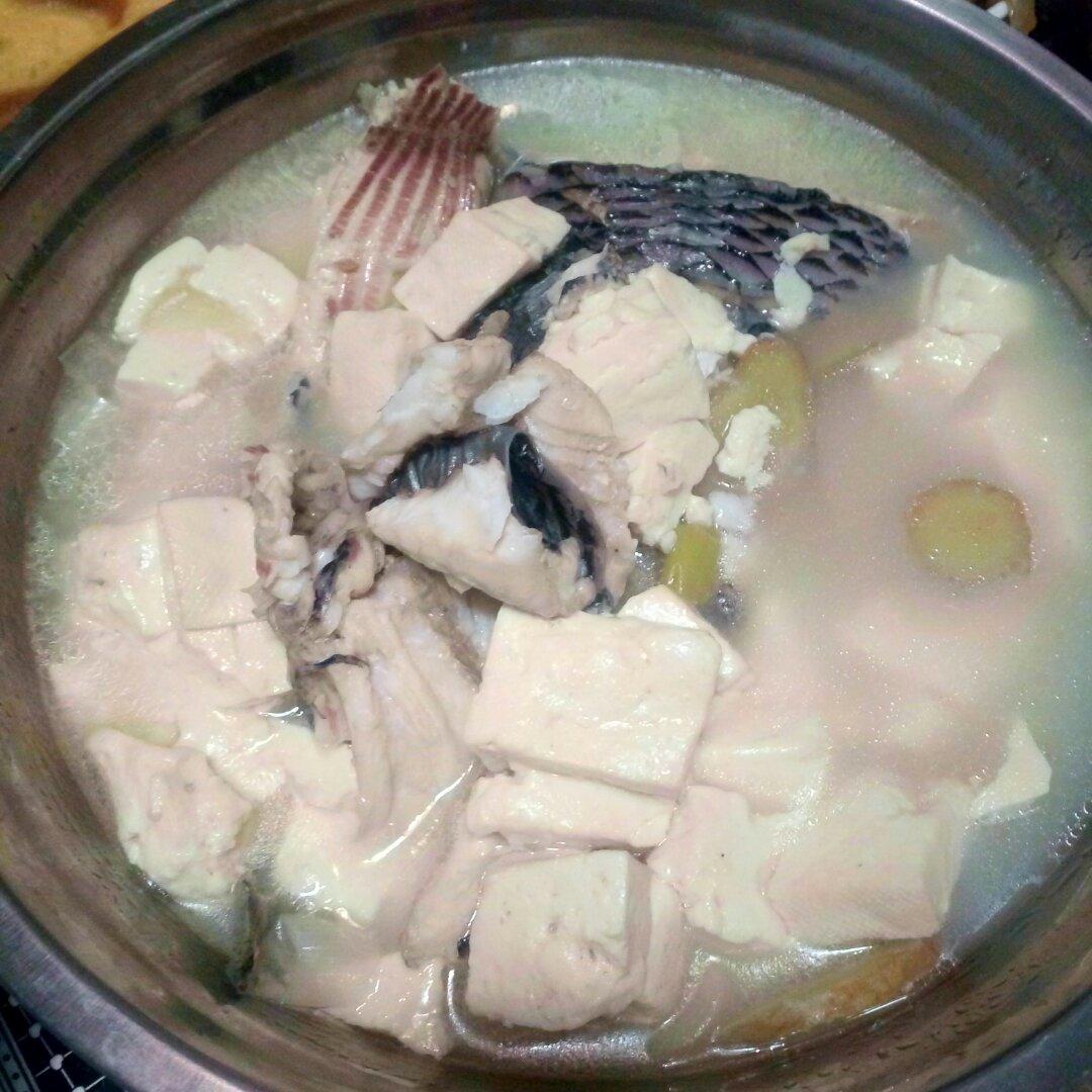 黑鱼豆腐汤