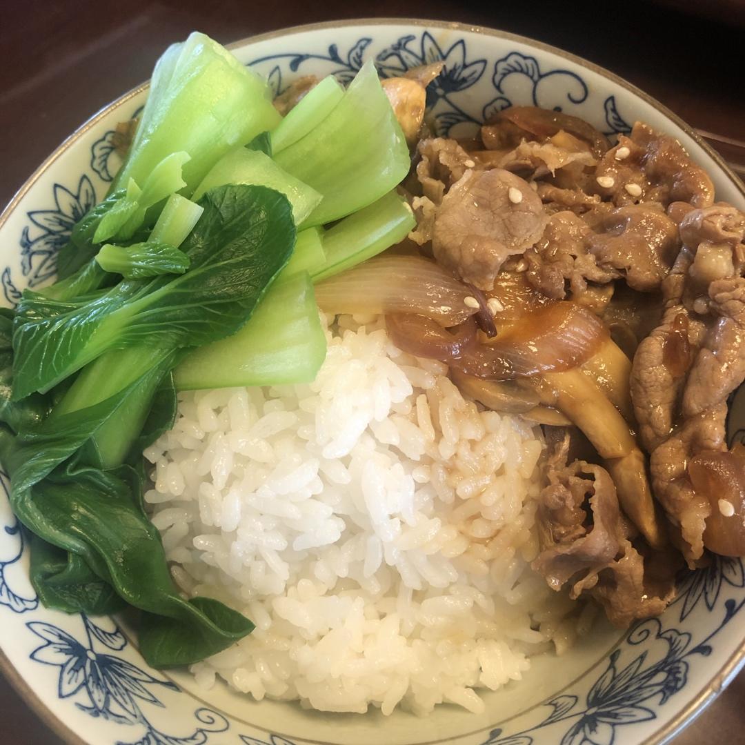 “吉野家”肥牛饭