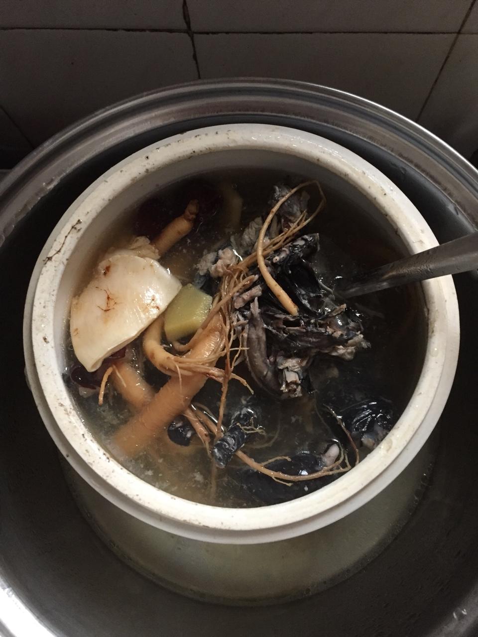 鲜人参花胶汤