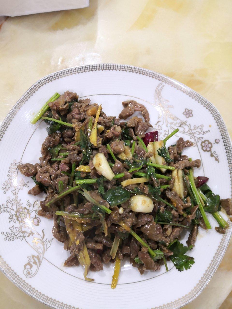 小炒牛肉（小白也可以做的超好吃！！）