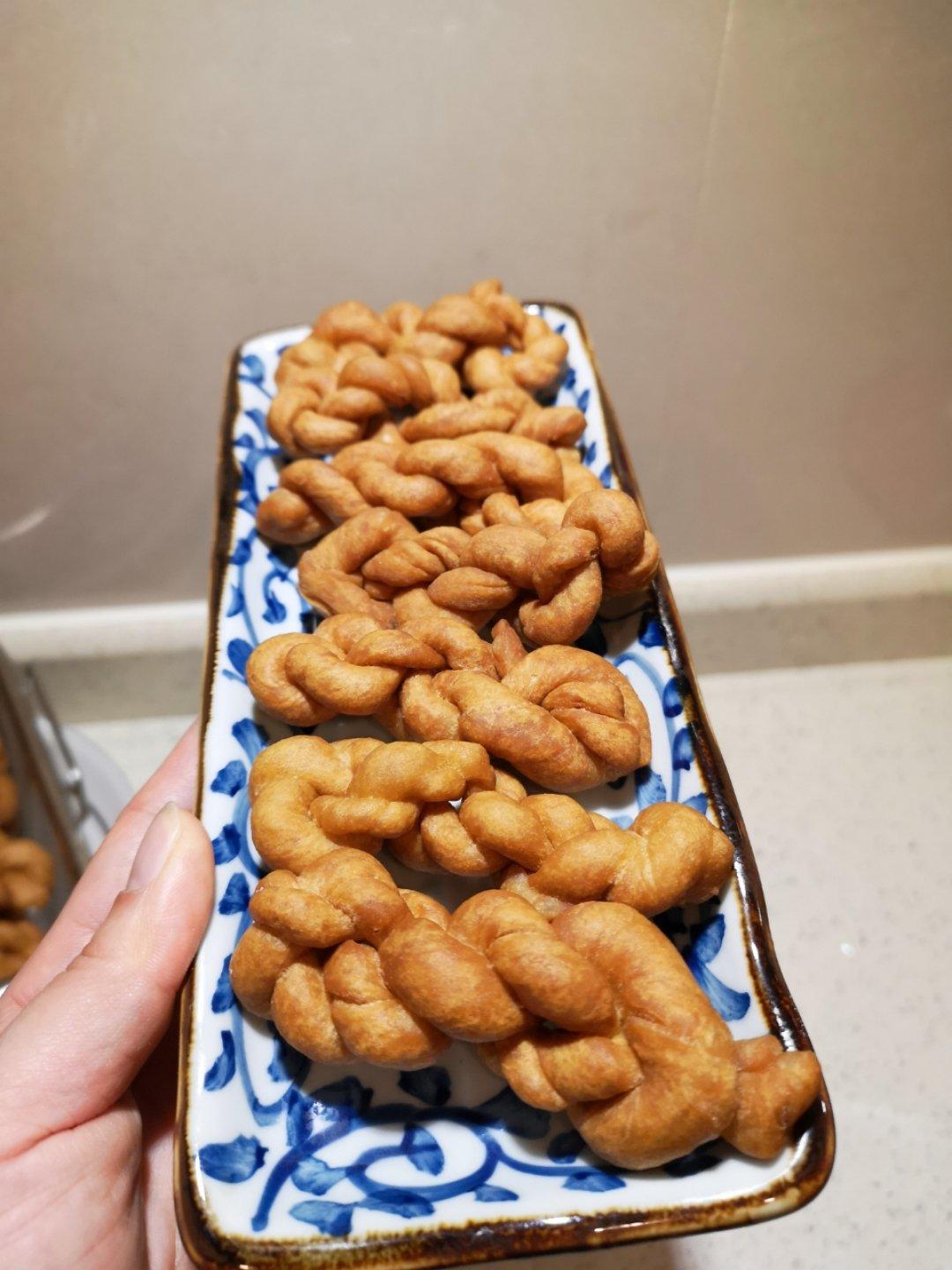 鸡蛋小麻花