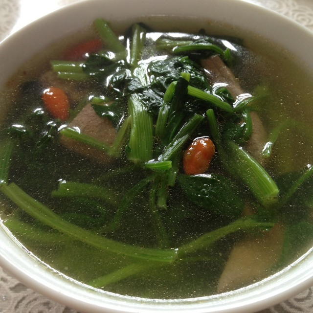 菠菜猪肝汤