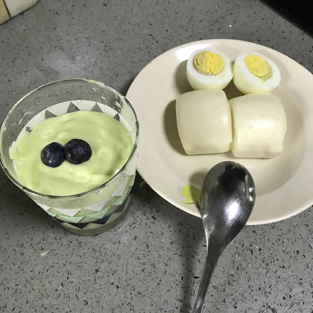 酸奶牛油果