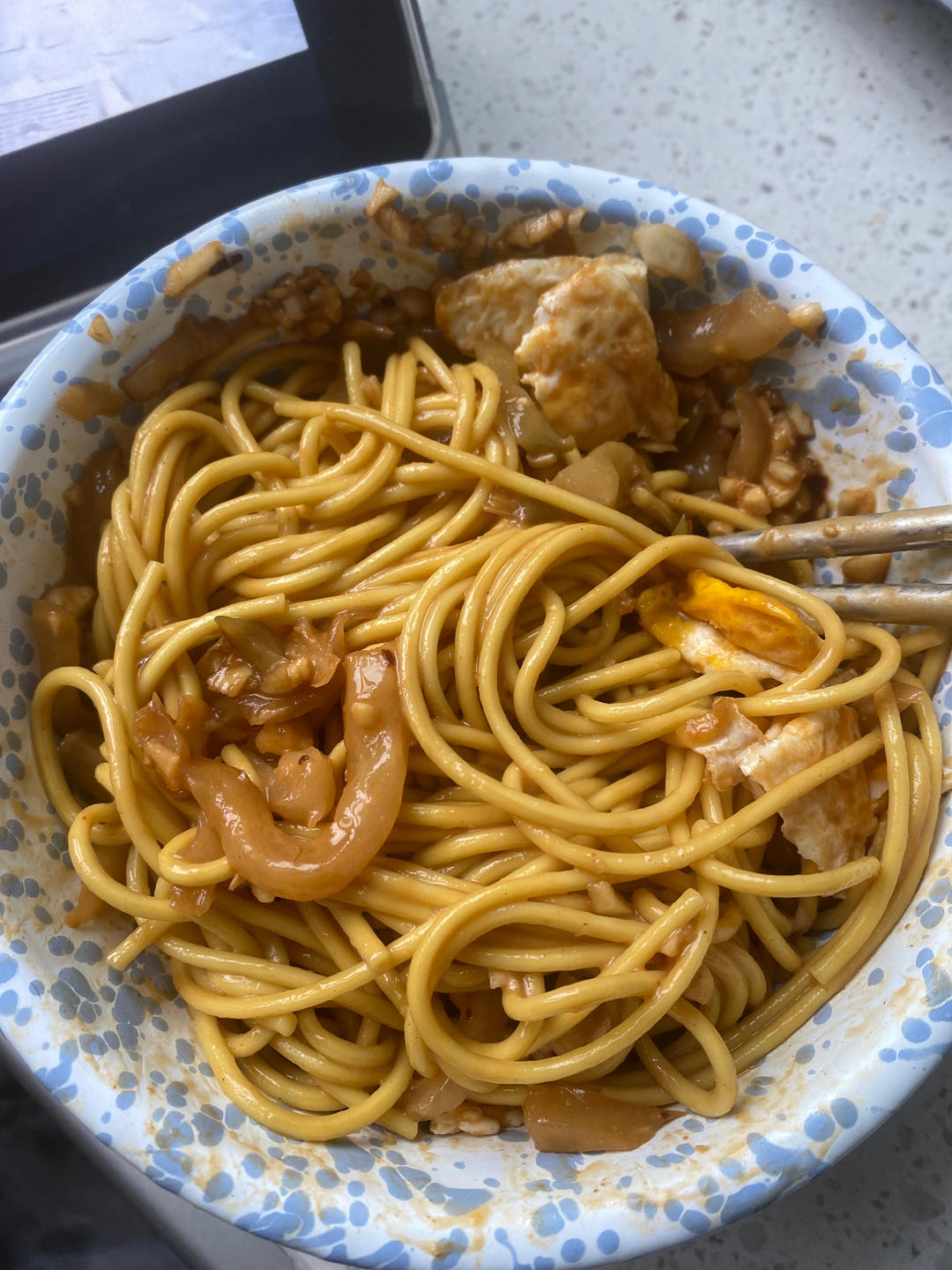 芝麻酱拌面（超快手超简单的翻版热干面）