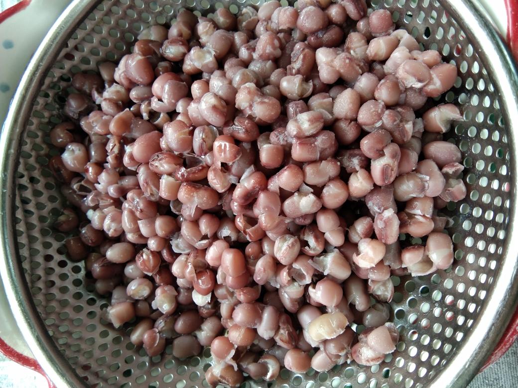 夏日必备之红豆糯米丸子的做法 步骤8