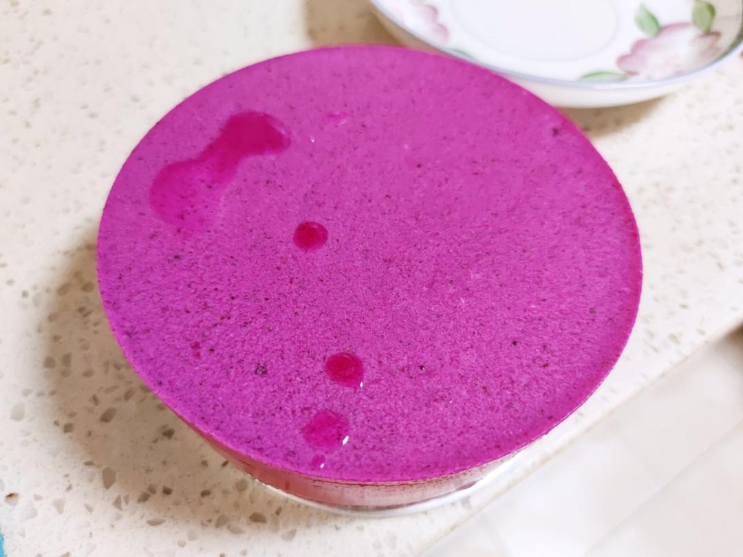 红心火龙果慕斯蛋糕（6寸）