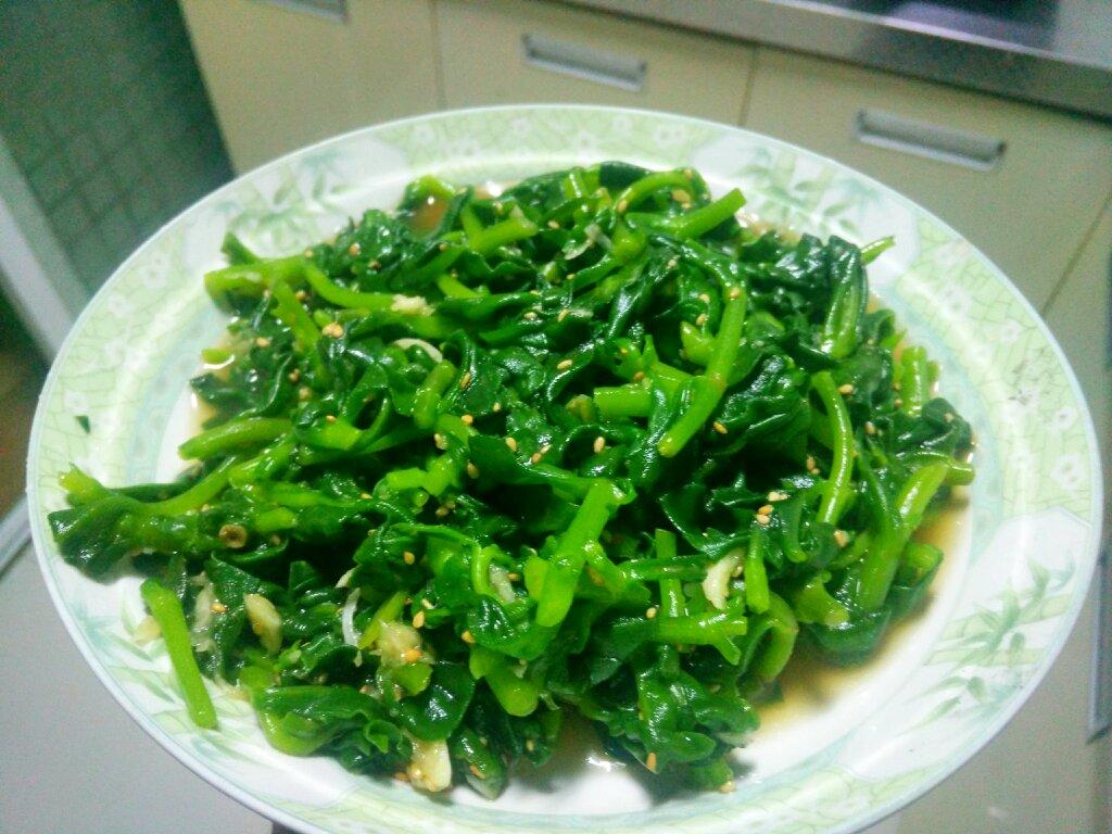 凉拌“田七”