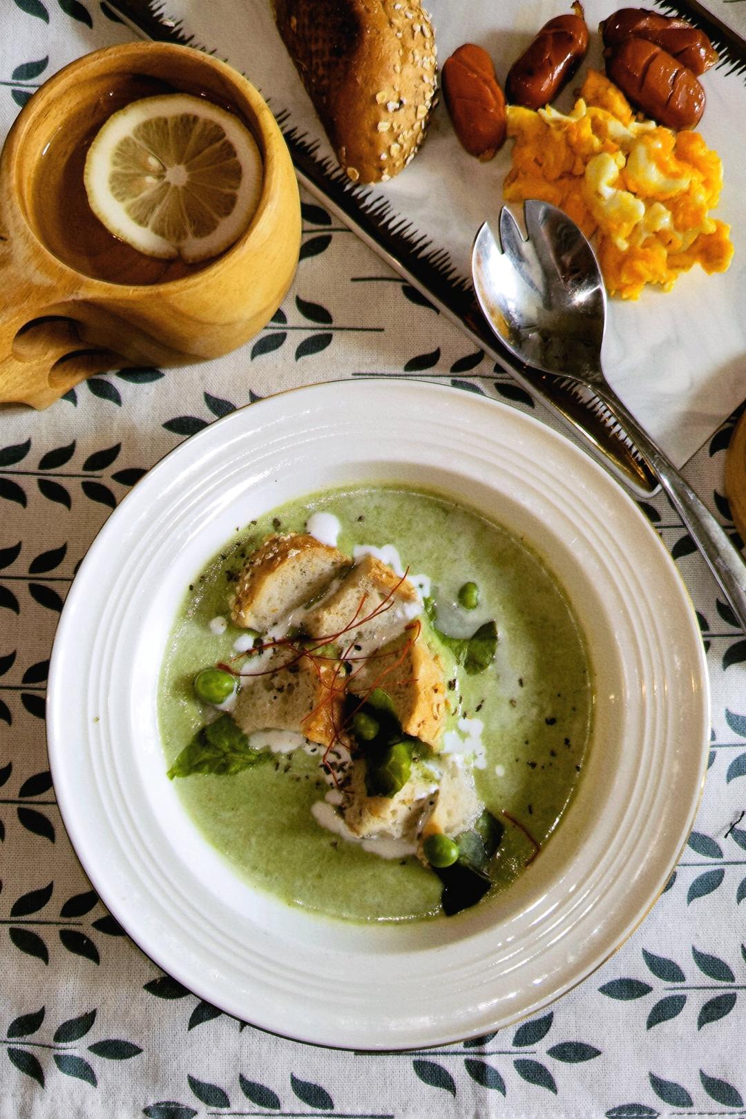 🌿法式豌豆浓汤&蒜香黄油法棍🥇普通食材做出米其林大餐