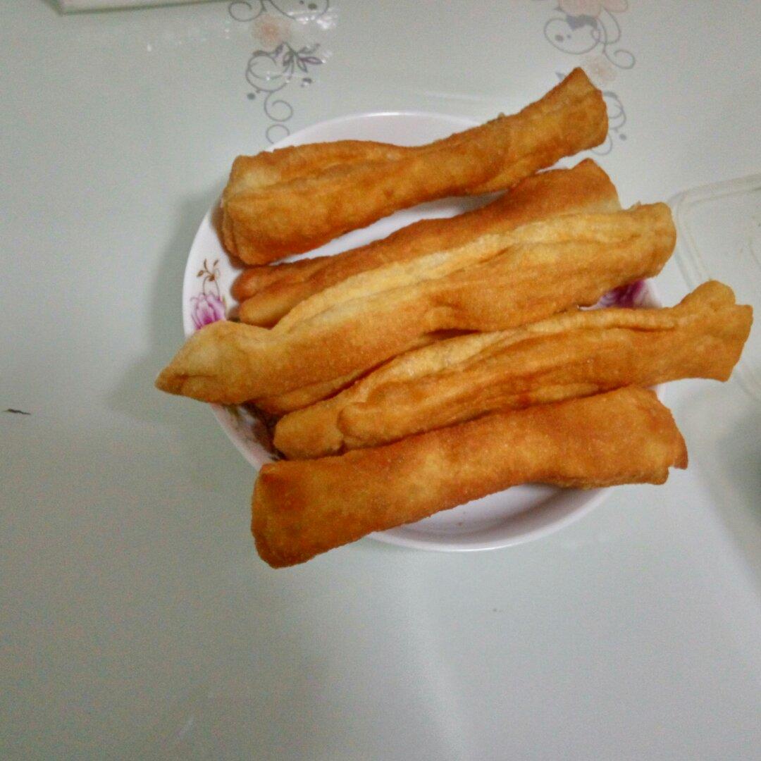 健康无添加不太蓬松的油条