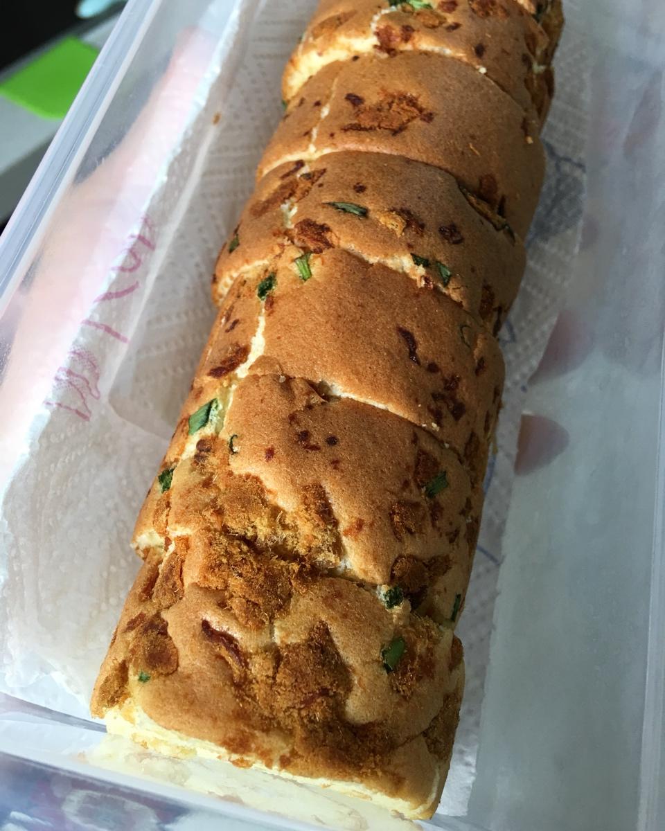 香葱肉松蛋糕卷