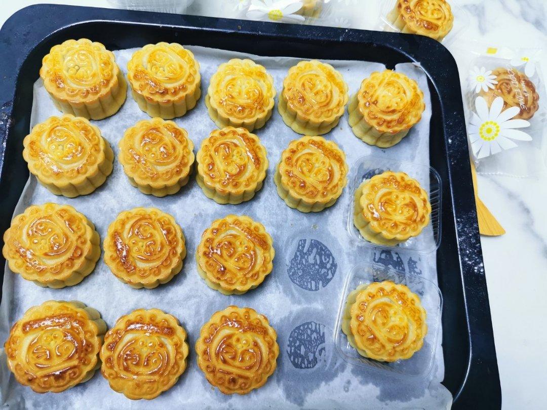 广式月饼通用饼皮（内附凤梨小菠萝🍍月饼的详细做法）