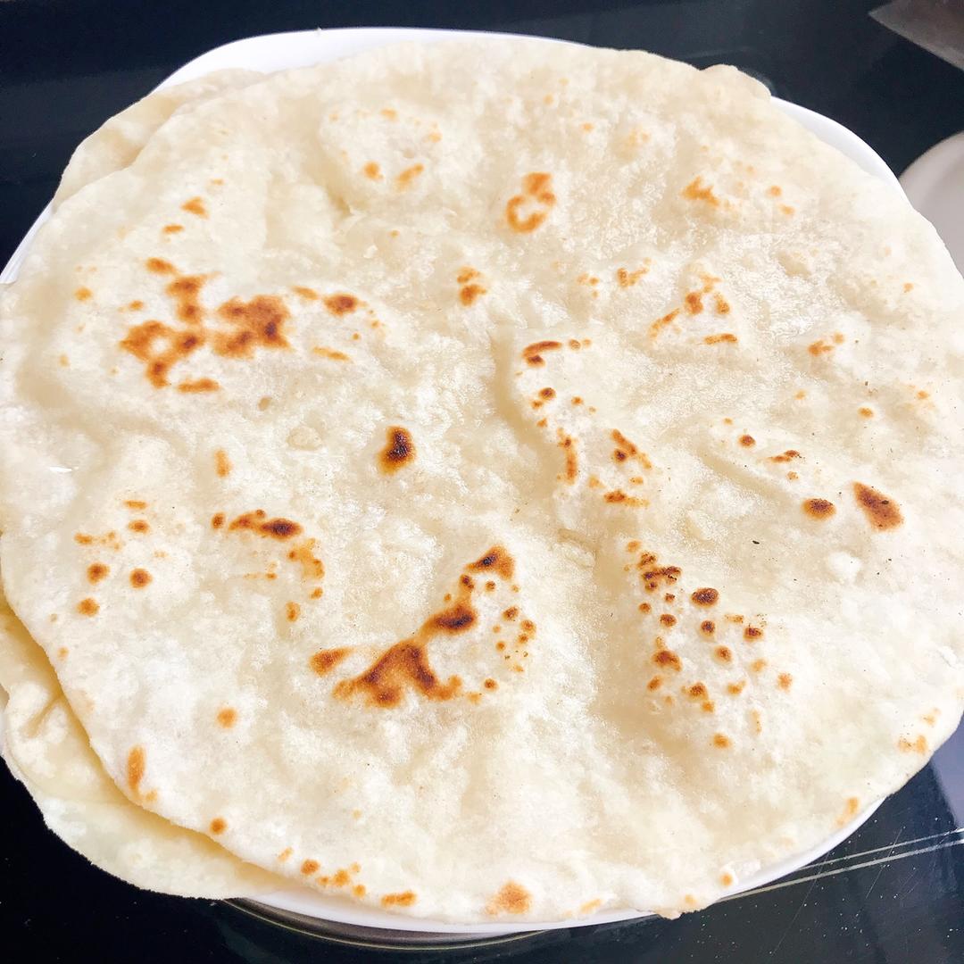 烙春饼(用视频告诉你，这饼有多软)