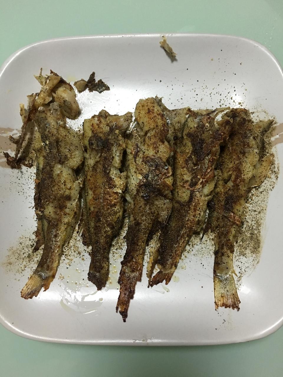 香煎小黄鱼