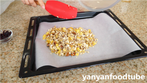 烘焙麦片（玉米口味） Homemade Granola的做法 步骤4