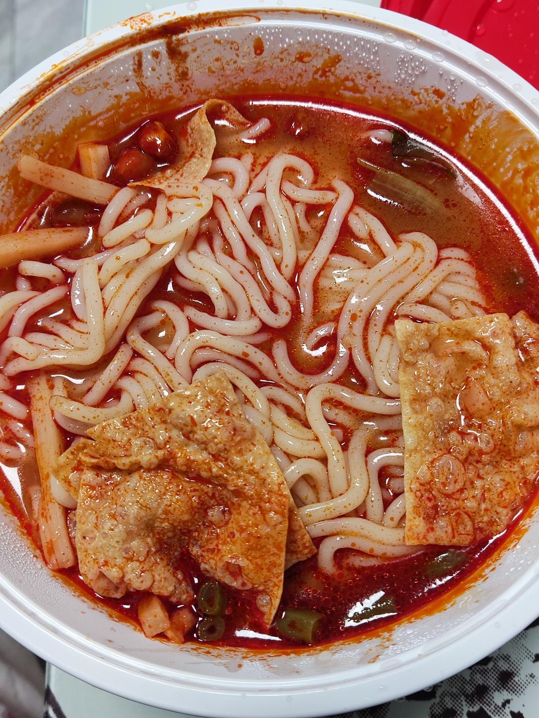 柳州螺蛳粉的正确煮法