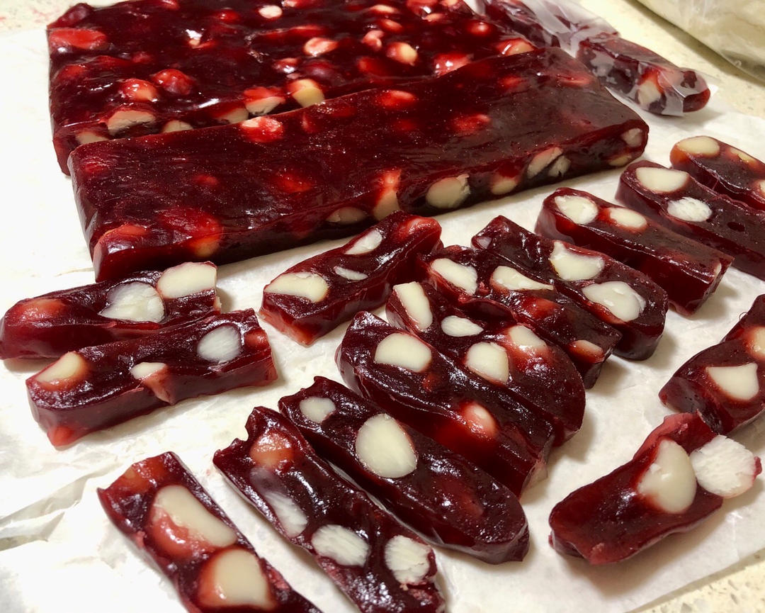 草莓🍓夏威夷果软糖