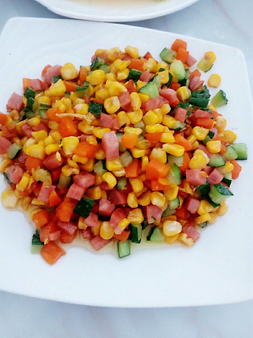 梁小雅做的香甜玉米粒