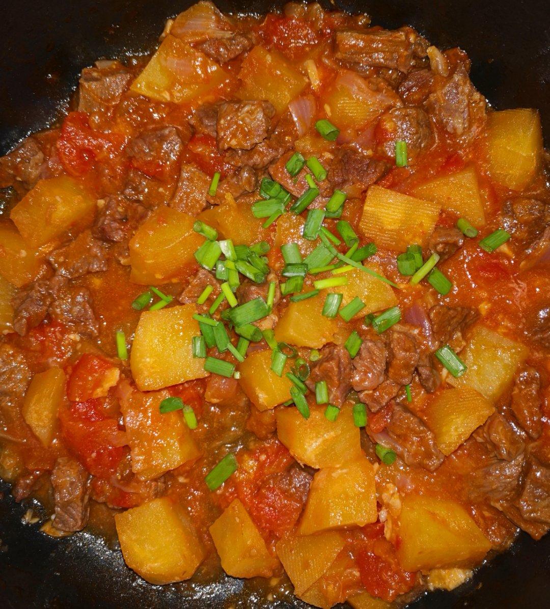 【番茄土豆炖牛腩】