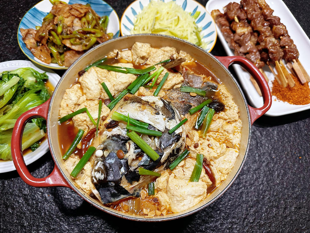 鱼头泡饼 炖鱼头（家庭版旺顺阁）