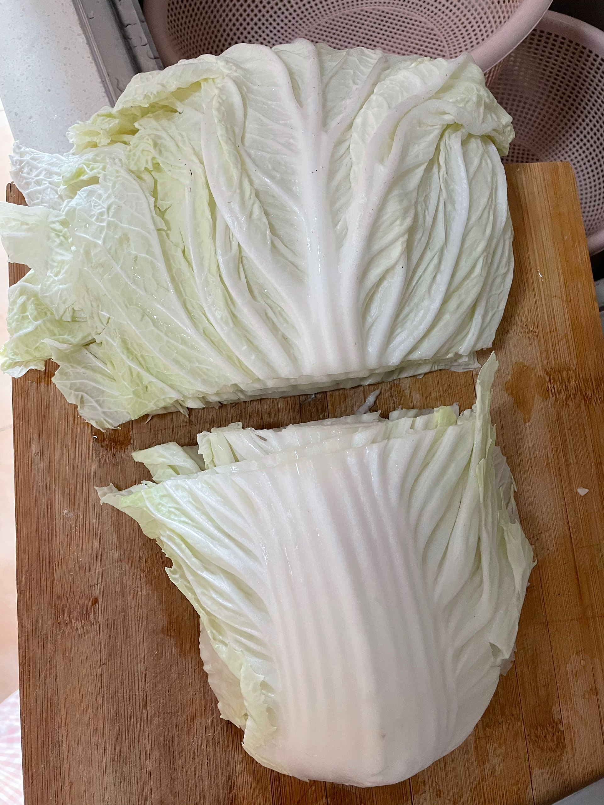白菜炖豆腐的做法 步骤2