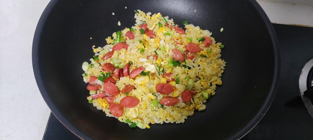 蛋炒饭新高度，贼香，好吃😋
