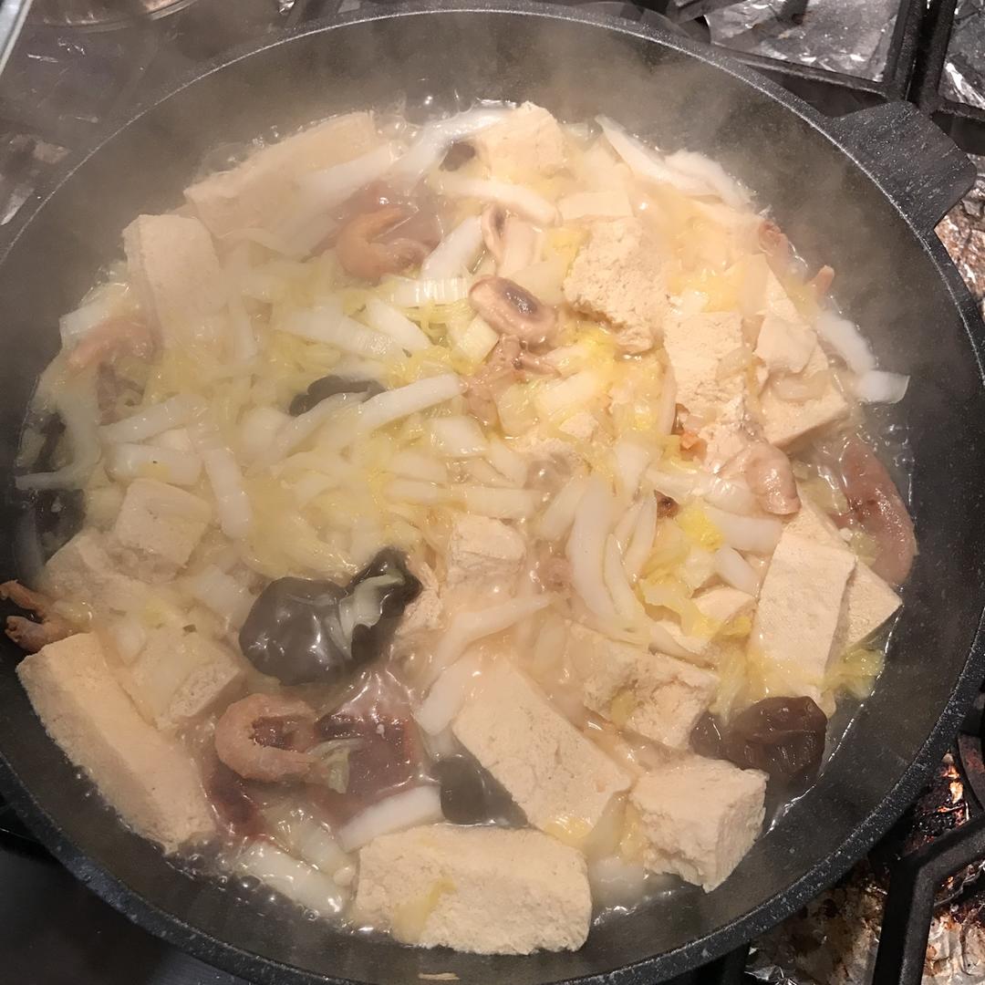白菜炖冻豆腐