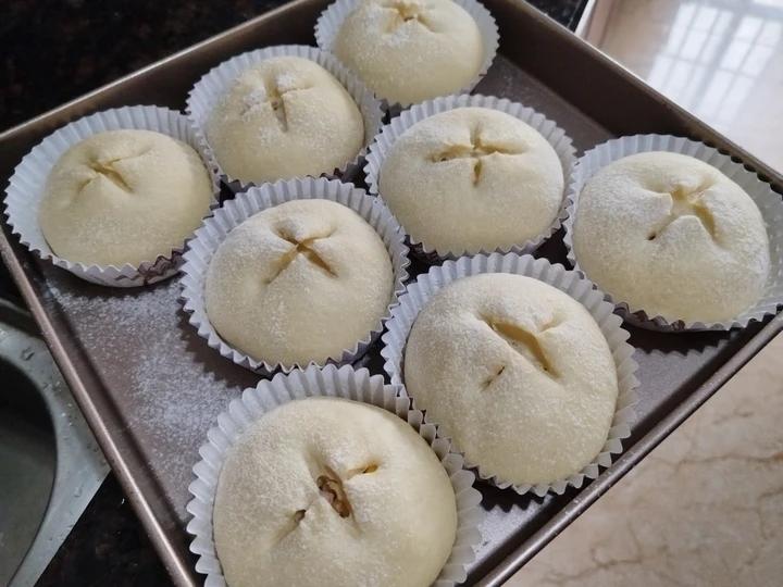 (超好吃的咸口面包）爆浆培根芝士面包