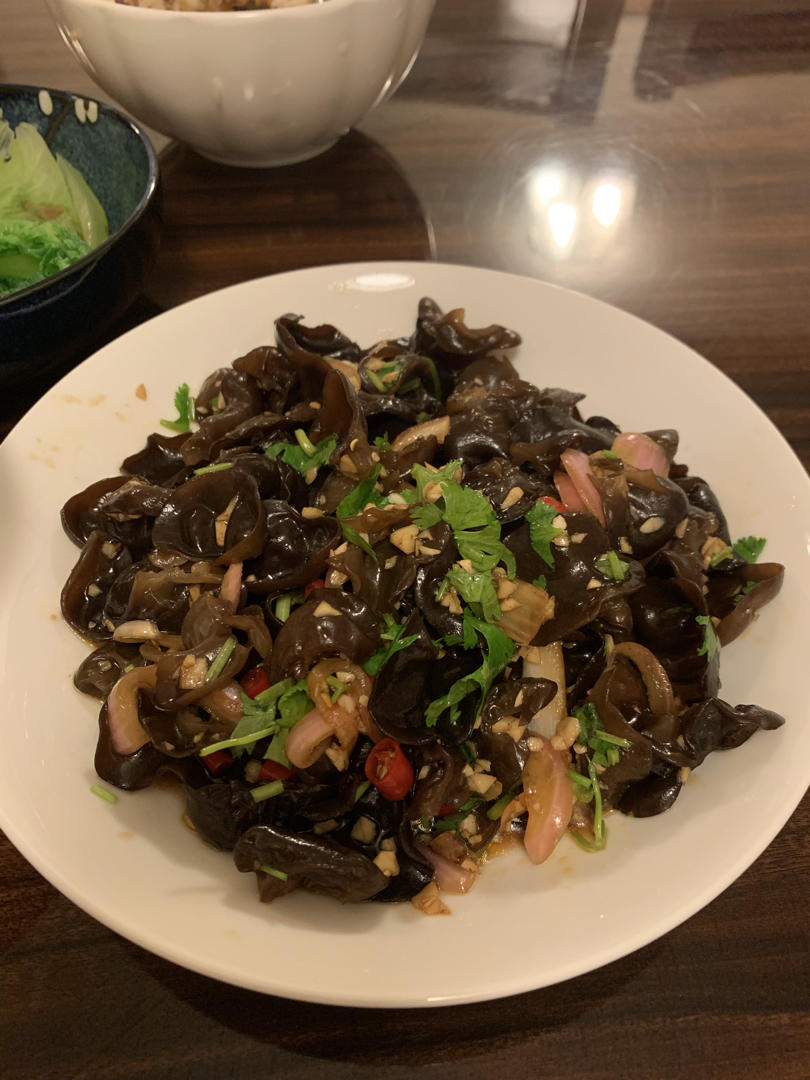 凉拌洋葱木耳