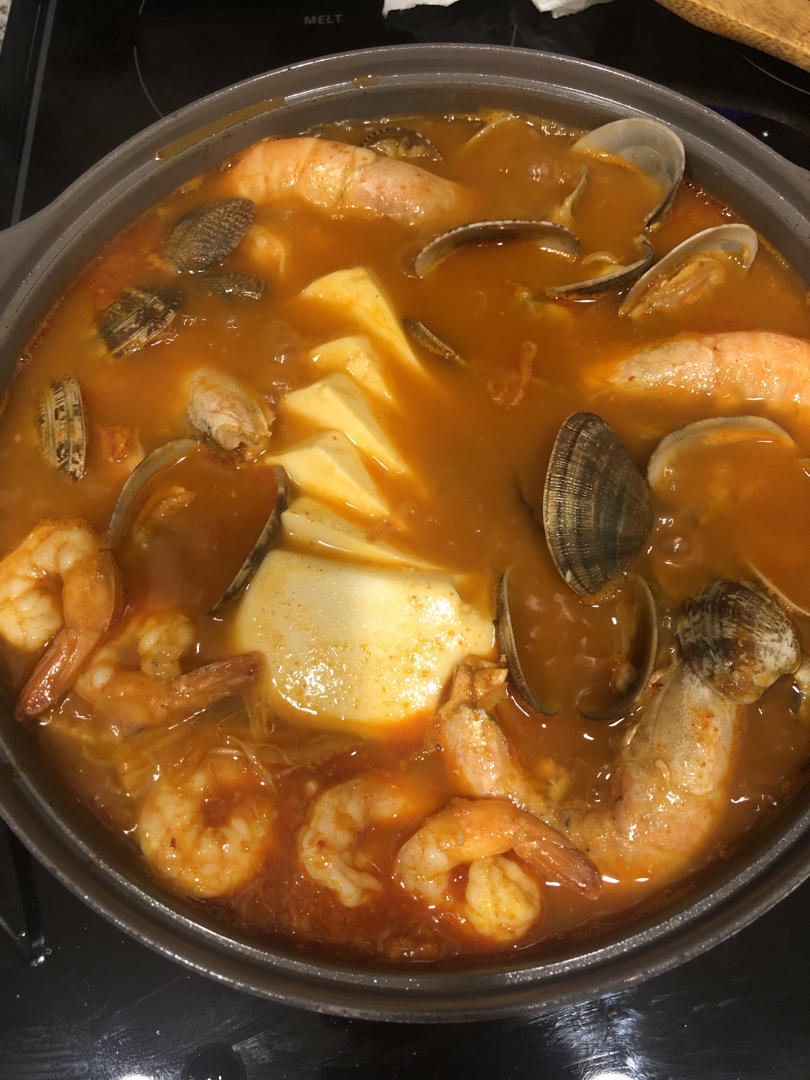 韩式泡菜海鲜锅Haemul Jeongol