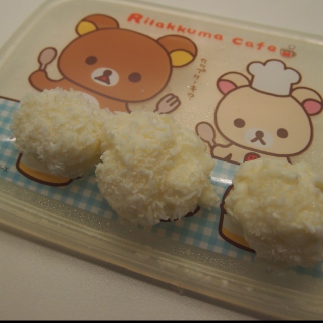 椰丝牛奶小方糕