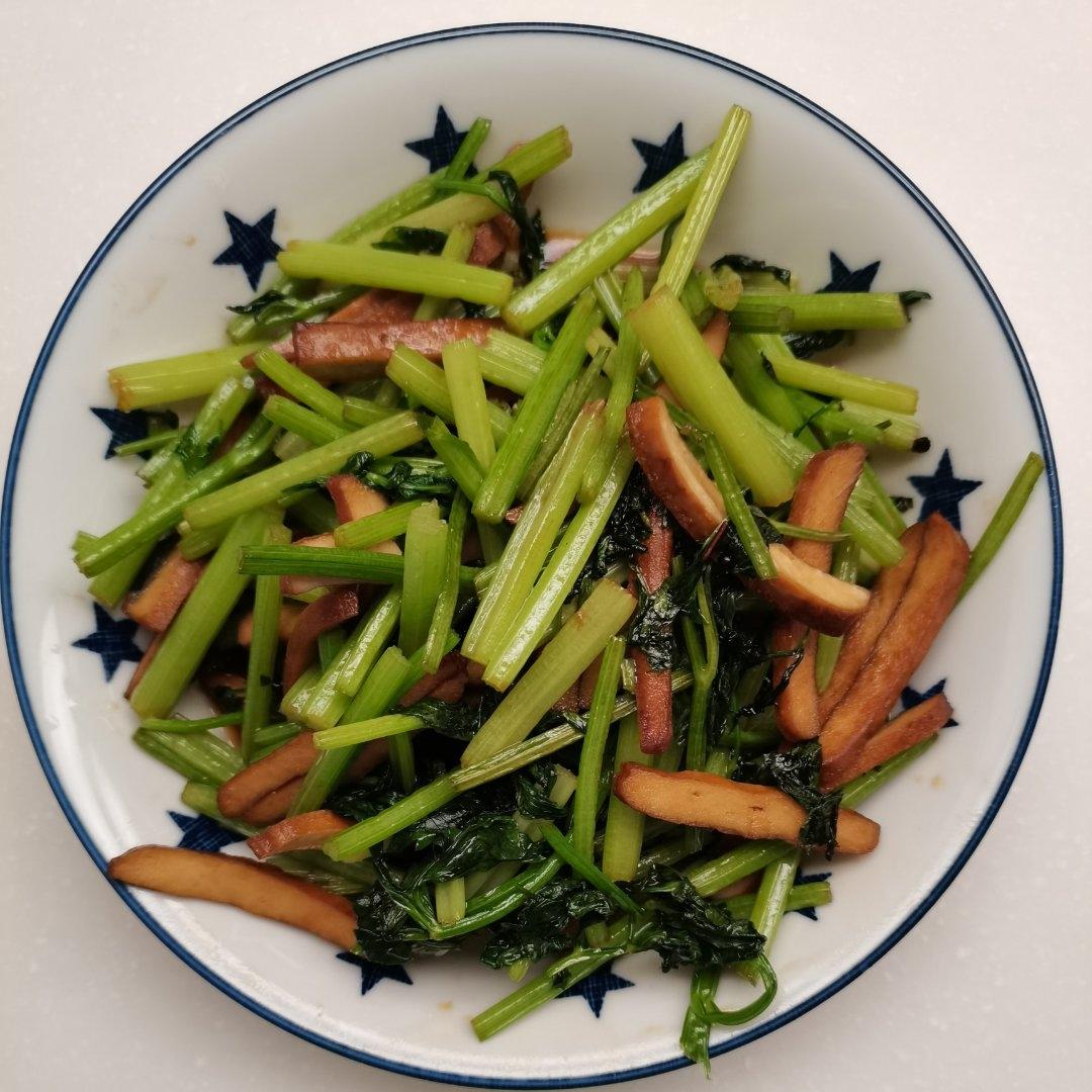 嫩芹炒香干