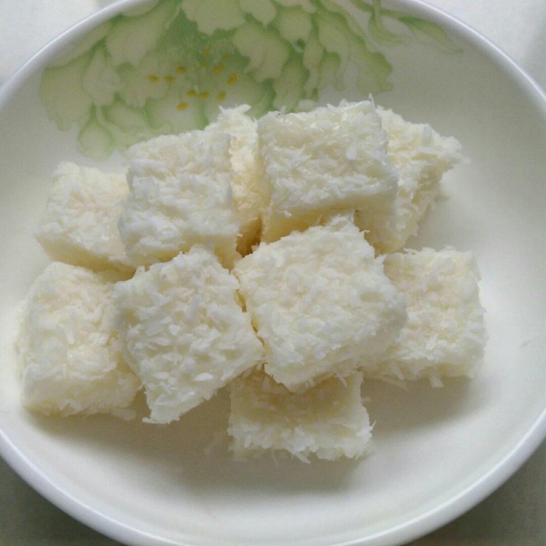 完胜85度C牛奶椰丝小方