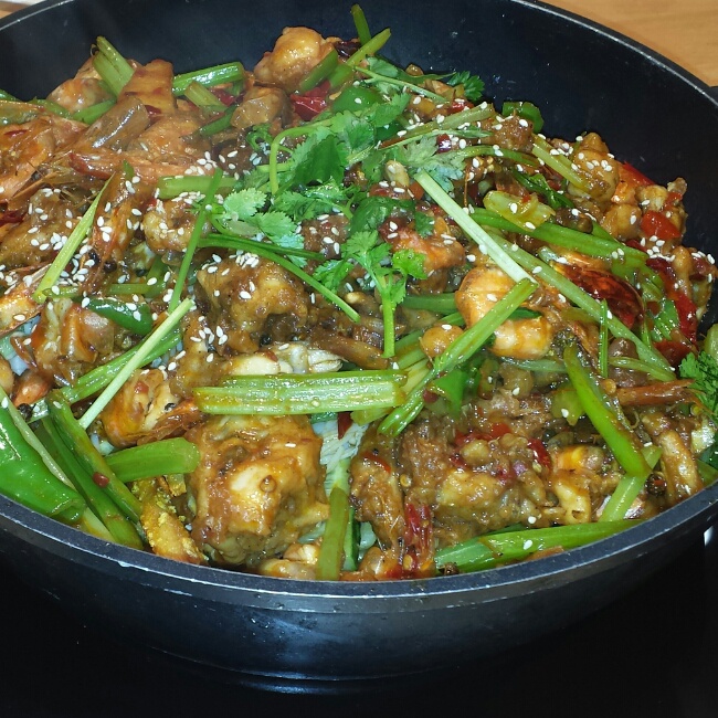 烤玫瑰花蛋白霜~诱人可口~