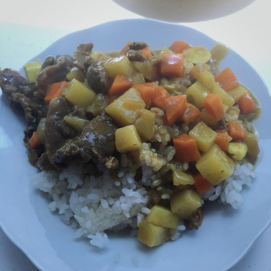 咖喱牛肉饭