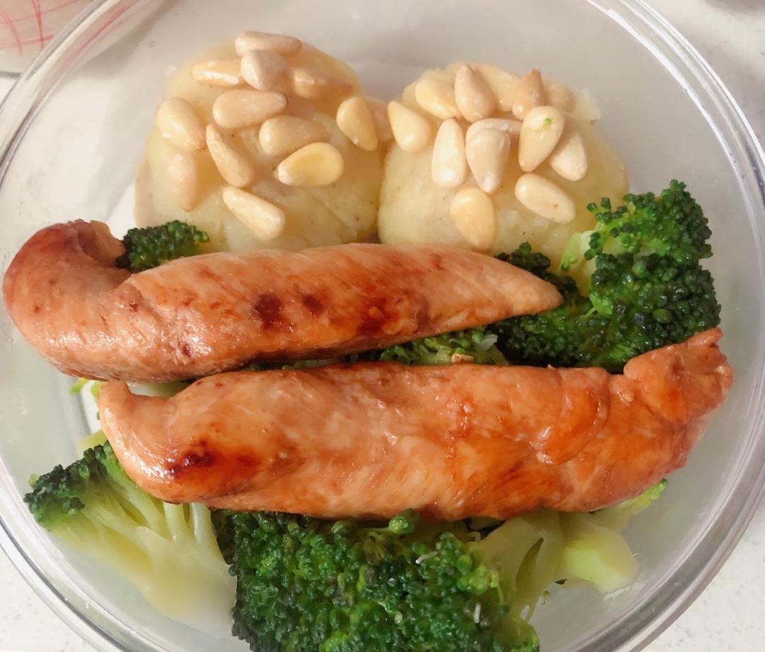 高蛋白美味低脂高颜值鸡胸肉蔬菜沙拉（超详细视频）