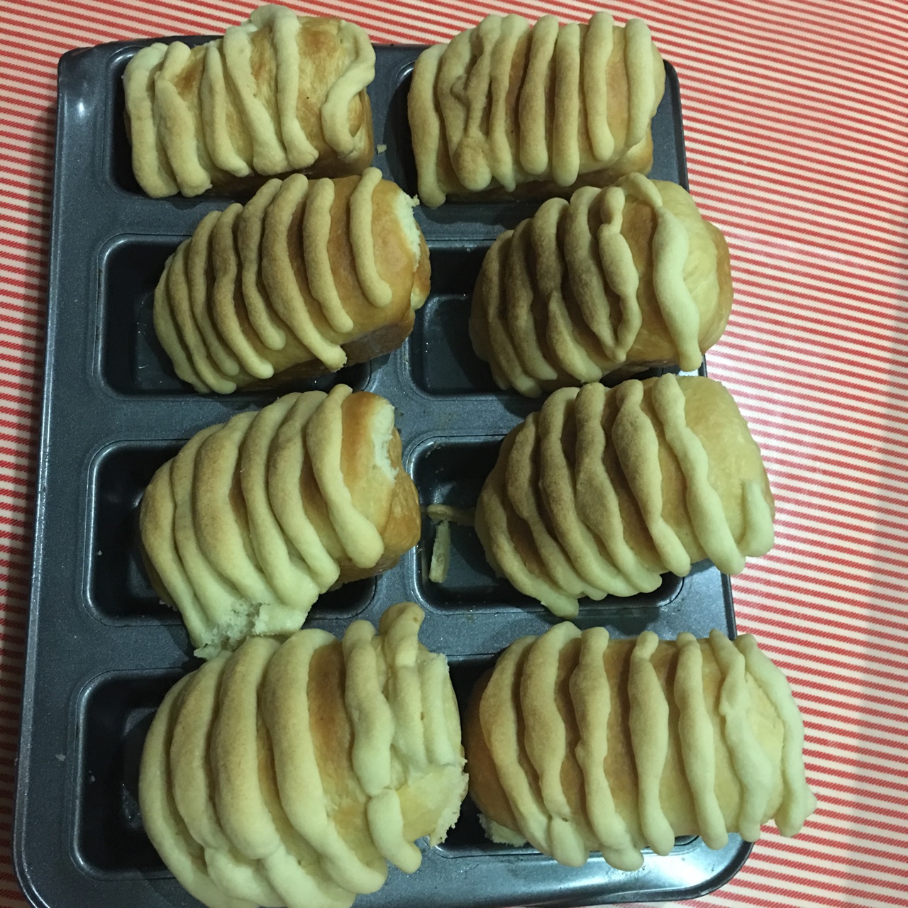 奶油酥皮小吐司