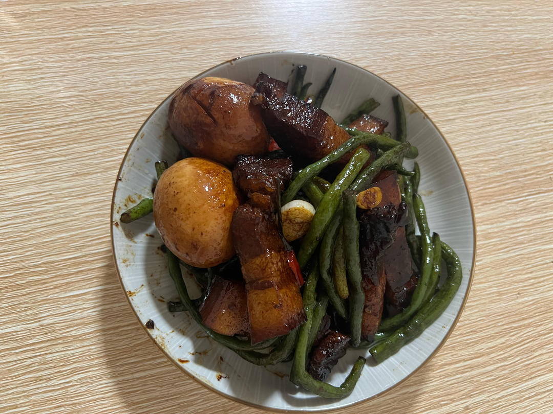 红烧肉炖干豆角粉条