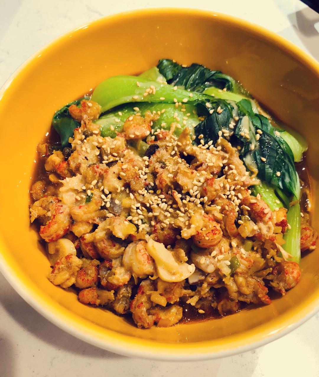 小龙虾盖面——《向往的生活》版本，简单易做好吃