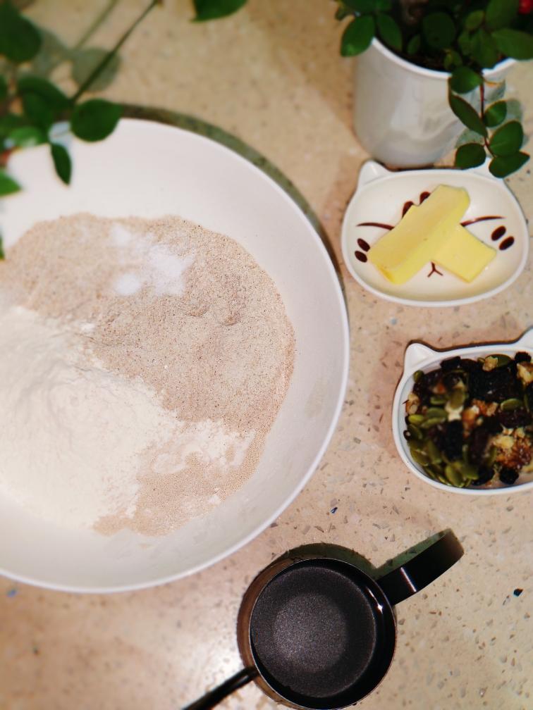 纯奶手撕吐司的做法 步骤1