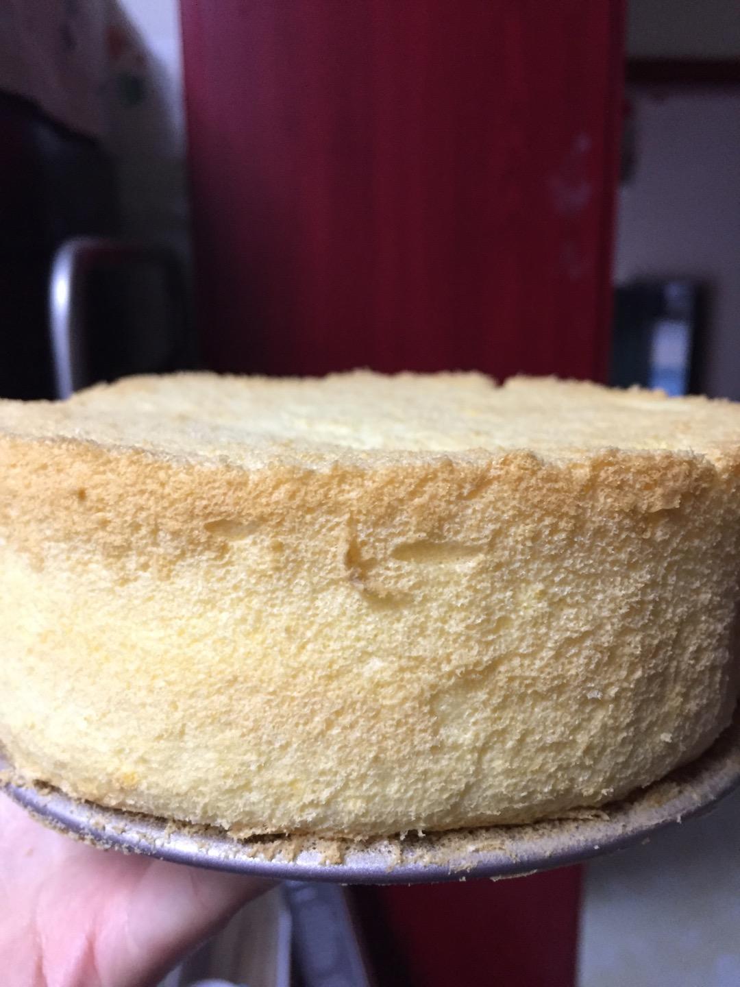 超简单完美戚风蛋糕（6寸2蛋）附打发、翻拌、脱模视频