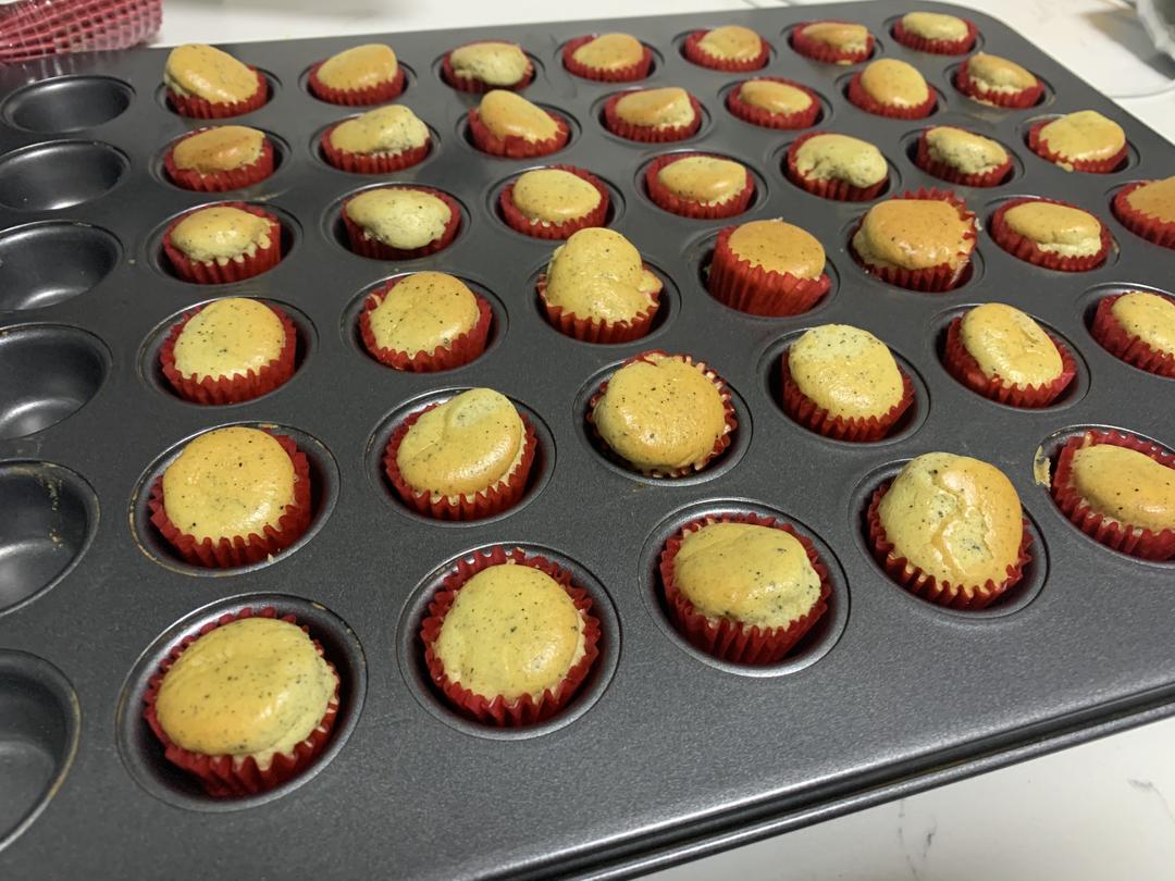 宝宝辅食48连迷你蛋糕仔