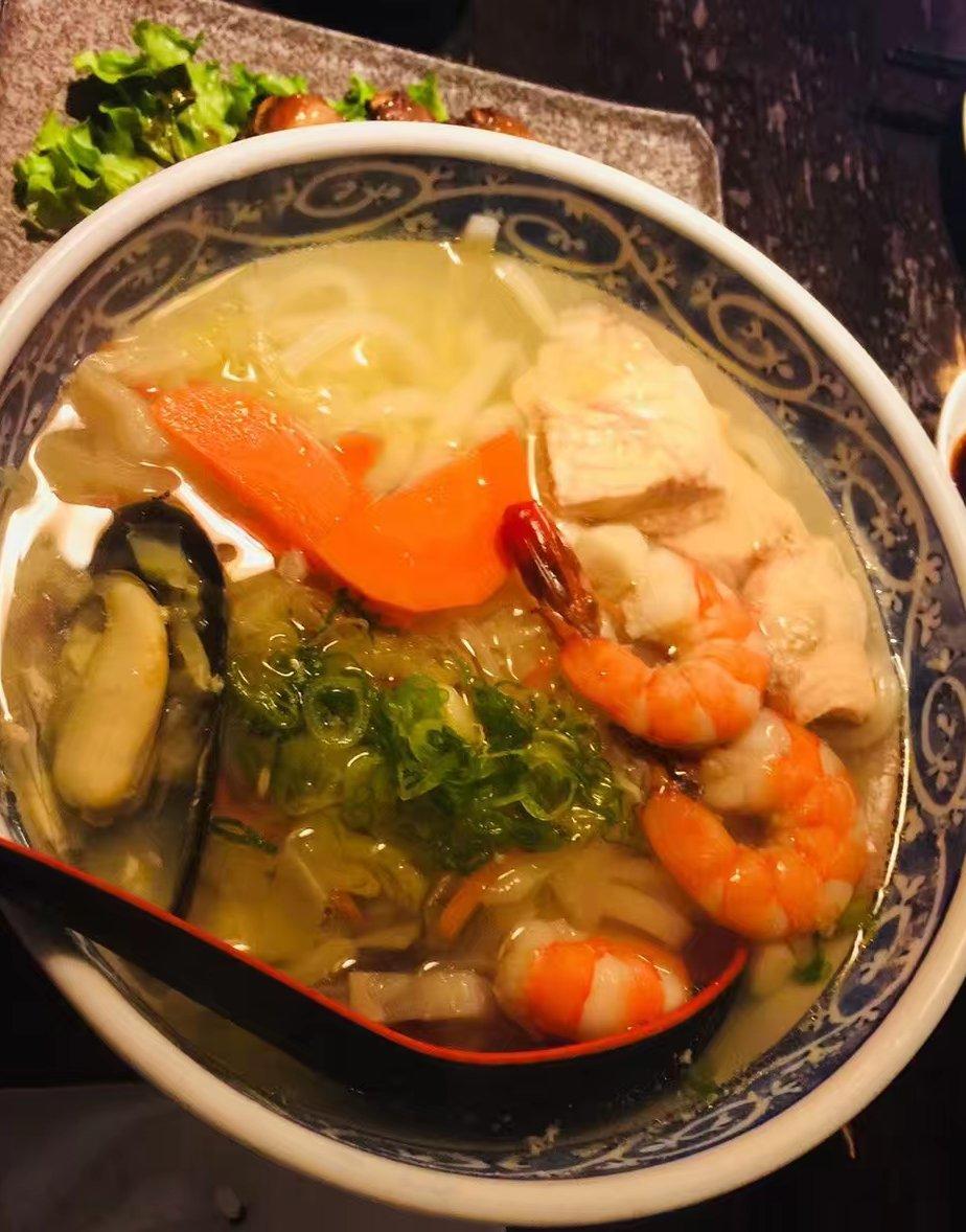 鲜虾豆腐汤