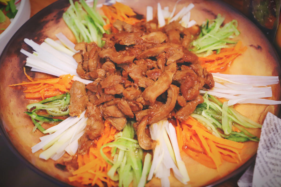 学做京酱肉丝，带饼的