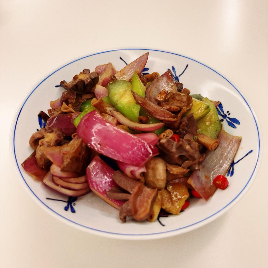 丝瓜洋葱炒鸡杂