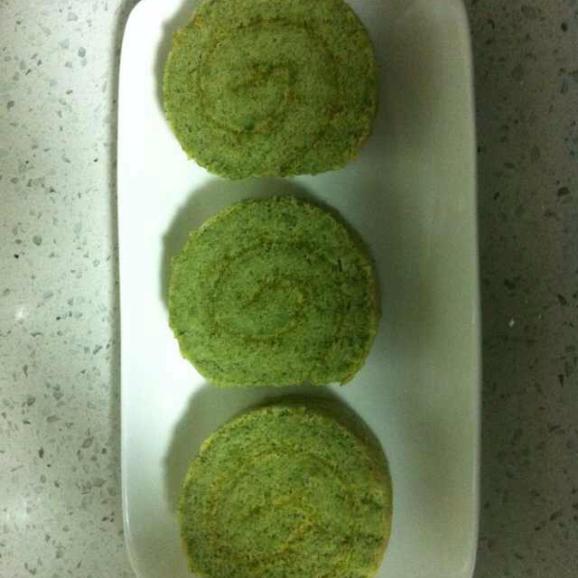菠菜蛋糕卷（艾叶蛋糕卷)
