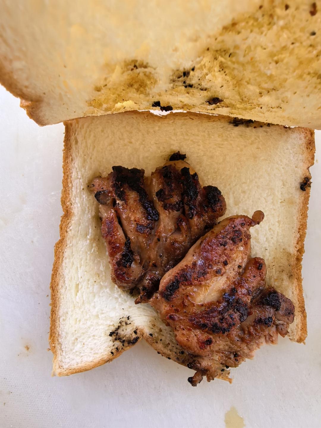 不用烤箱的奥尔良“烤”鸡腿肉（快手10分钟）